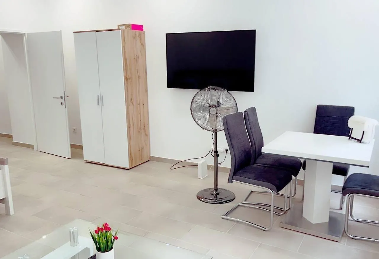 Queen Apartment 4P Wl Vienna Austria