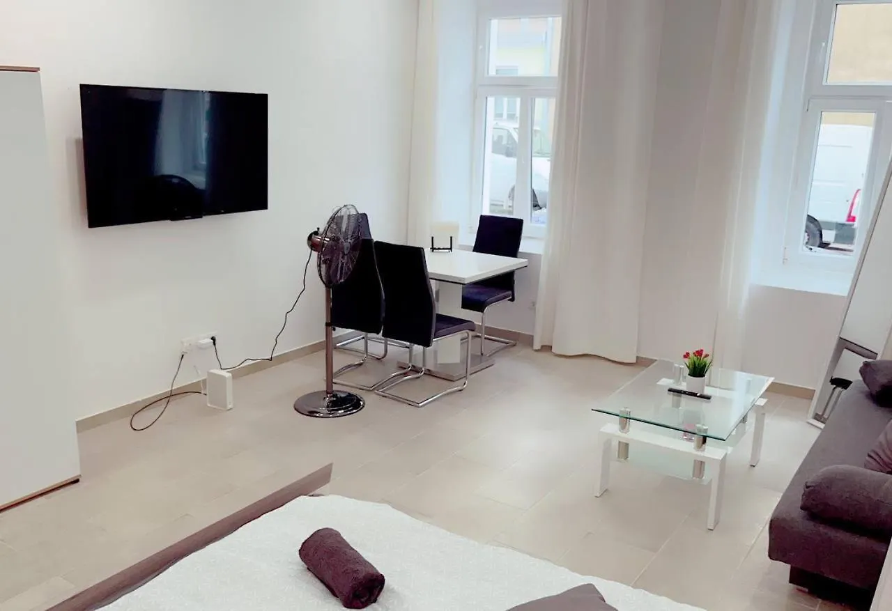 Queen Apartment 4P Wl Vienna