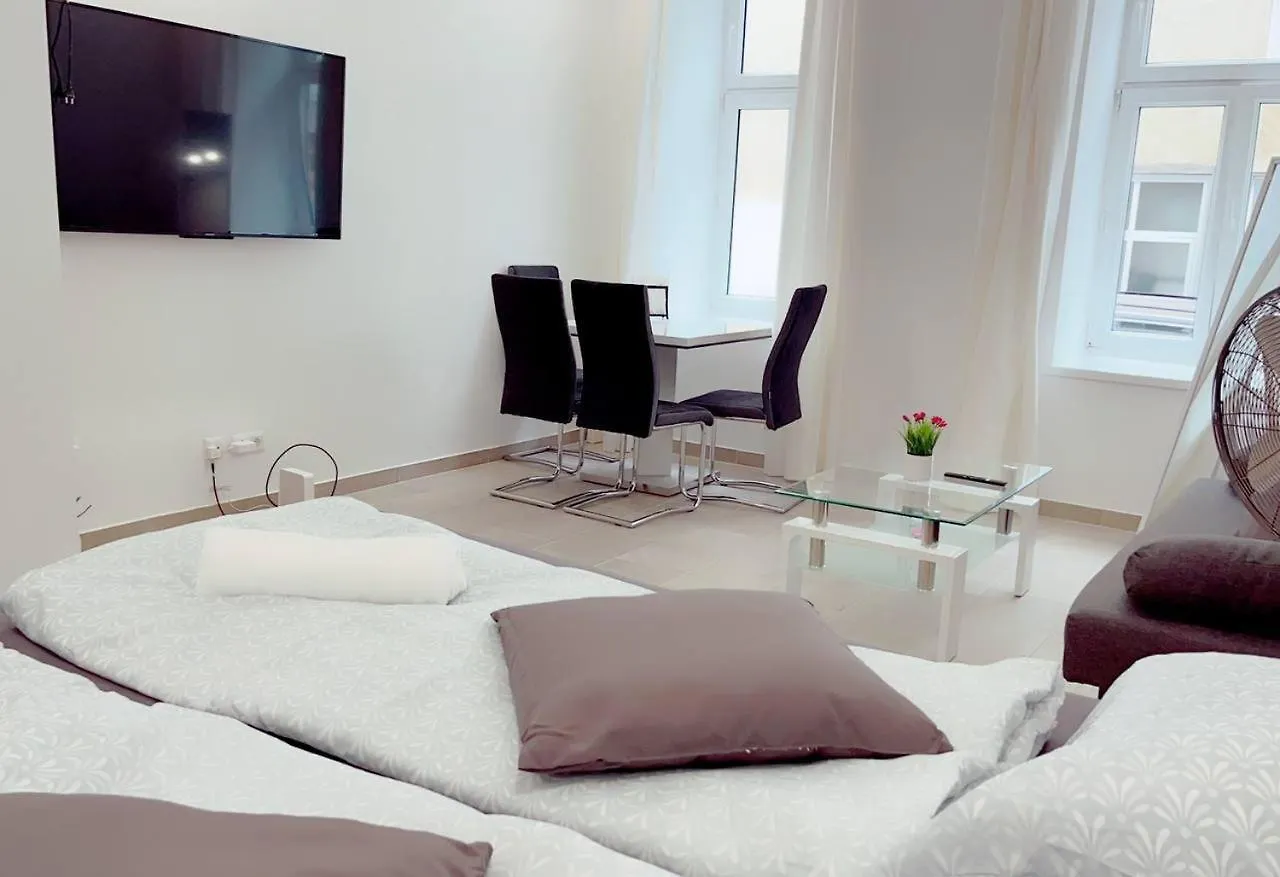 Queen Apartment 4P Wl Vienna Austria